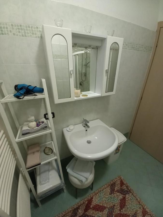 Flat Le Rose Apartment Паратико Екстериор снимка