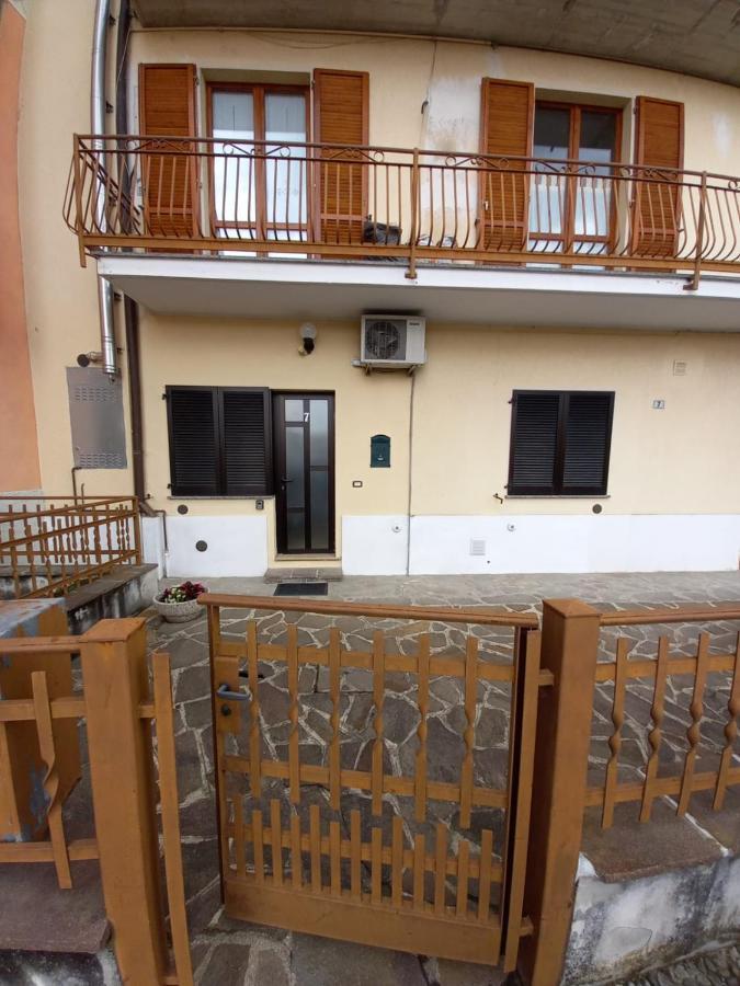 Flat Le Rose Apartment Паратико Екстериор снимка